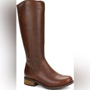 UGG Seldon Leather Boots Size 6